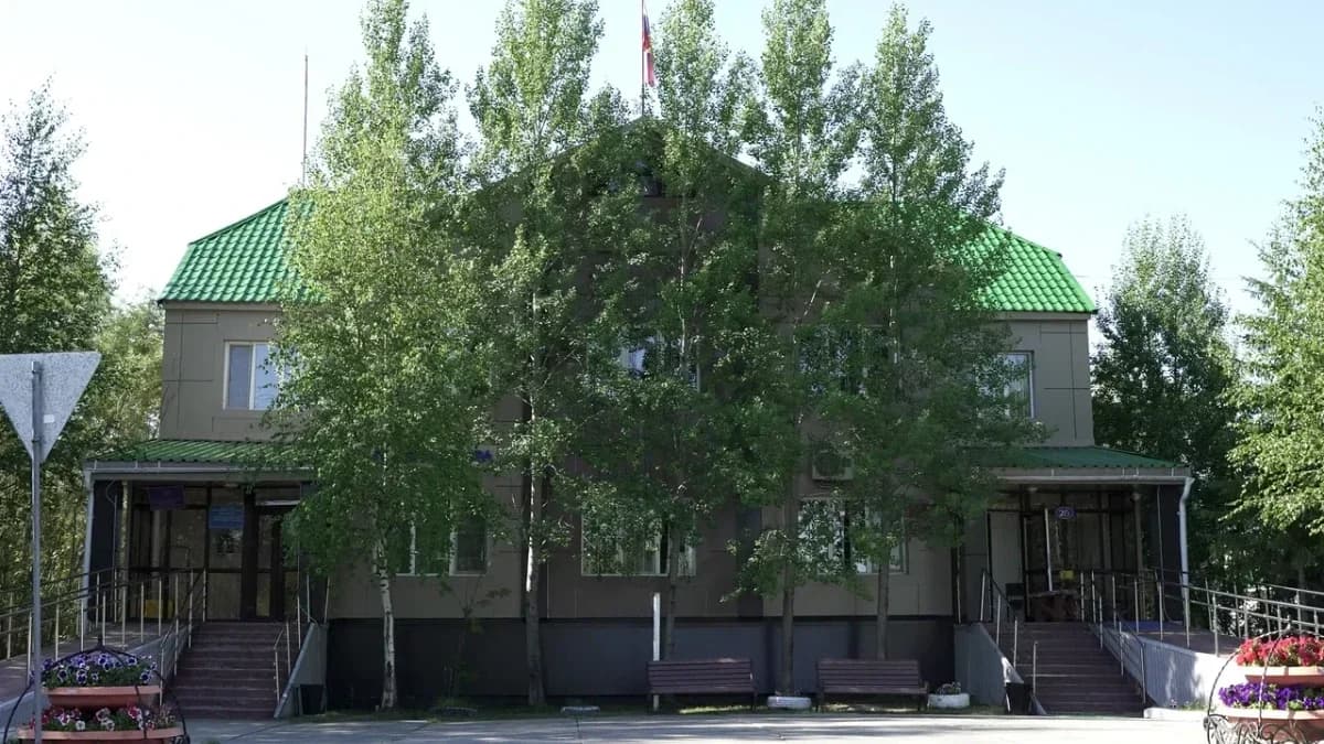 Жительница Красноселькупа заплатит за пощечину полицейскому