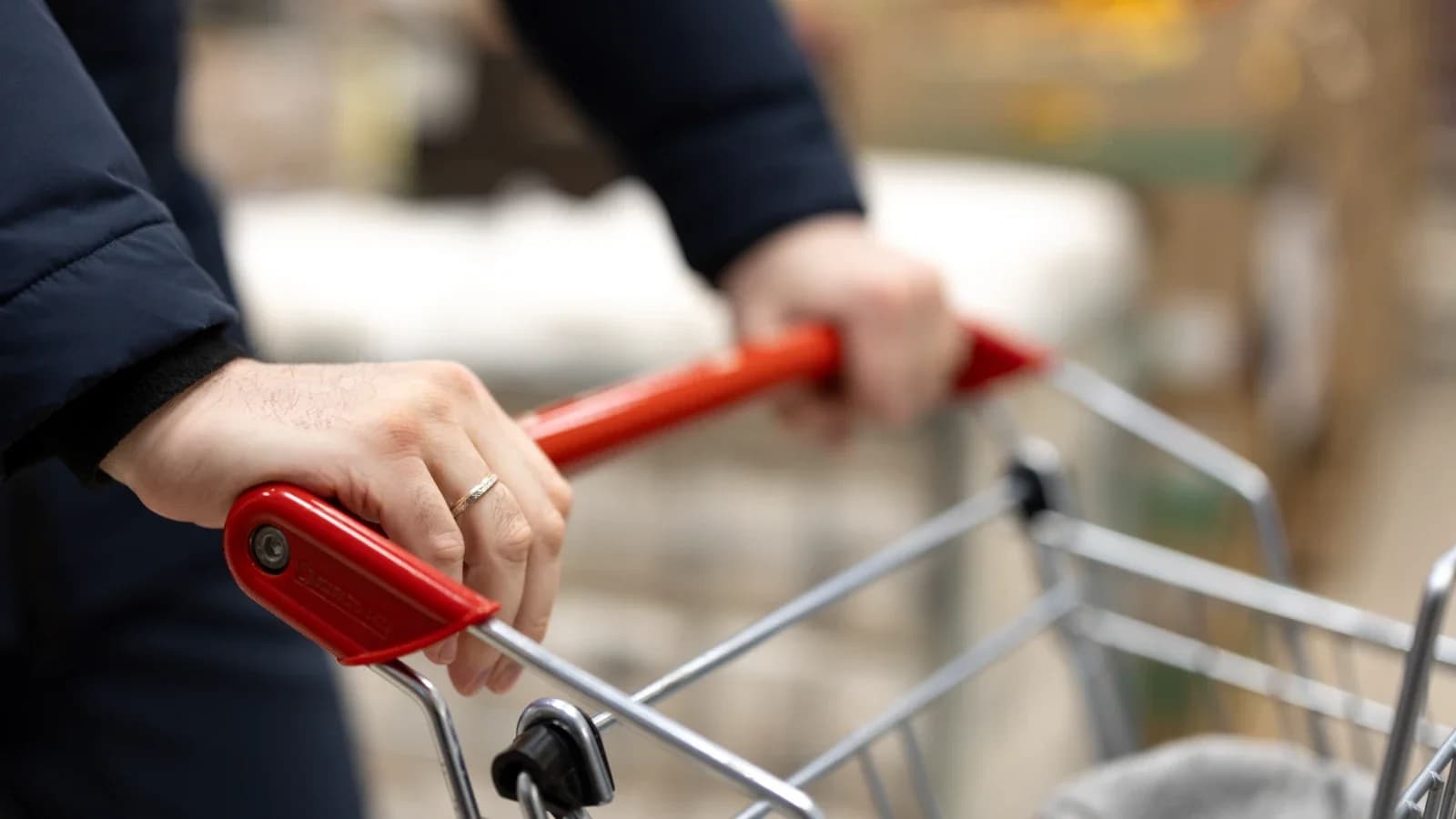 В Росстате рассказали, какой продукт сильнее всего подешевел на Ямале