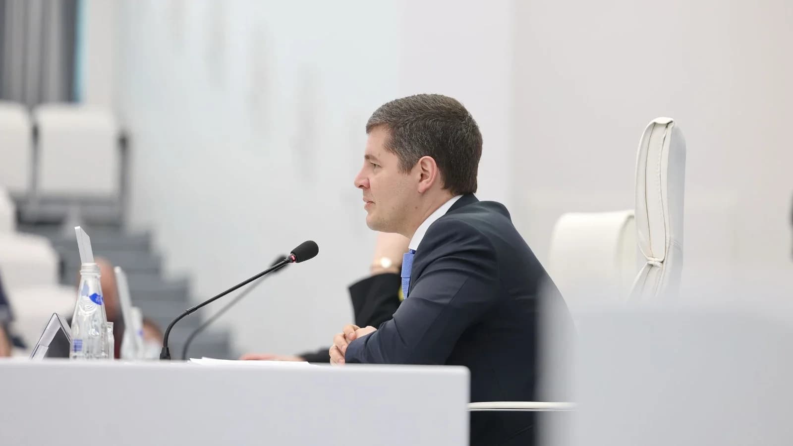 Профессионализм и слаженность: Дмитрий Артюхов поздравил ямальских связистов