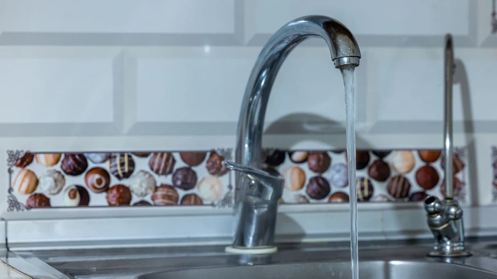 В Красноселькупе временно ограничили водоснабжение